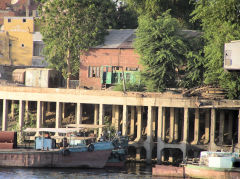 
Loco No 33 at Kom Ombo wharf, June 2010